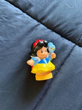 Snow White Little People